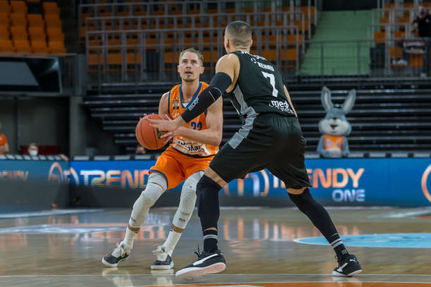 级教练都需 级教练都需