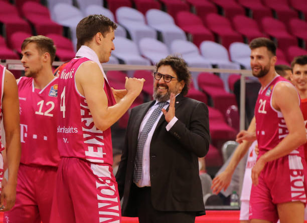 松比赛中 松比赛中