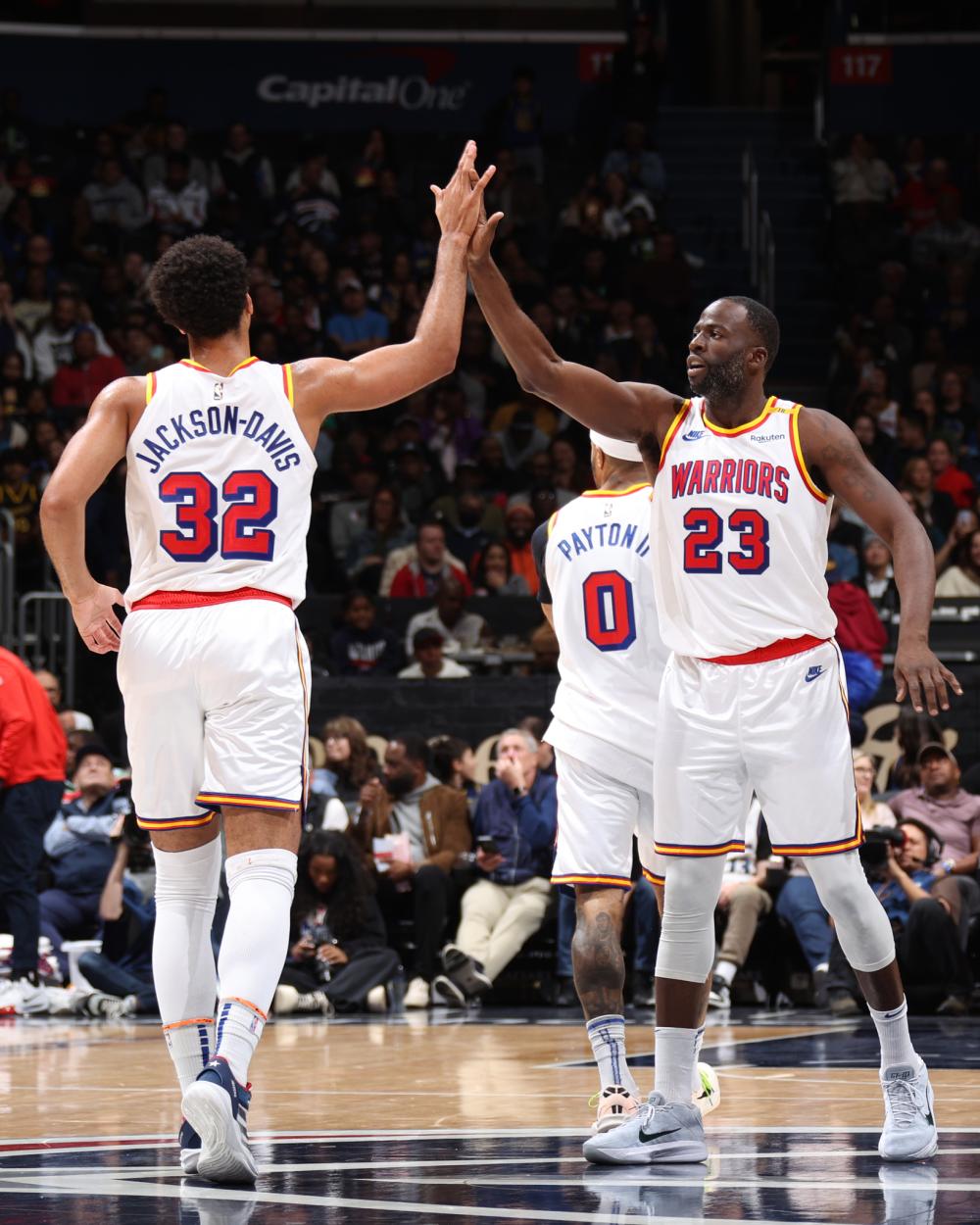 阿尔瓦雷斯 阿尔瓦雷斯